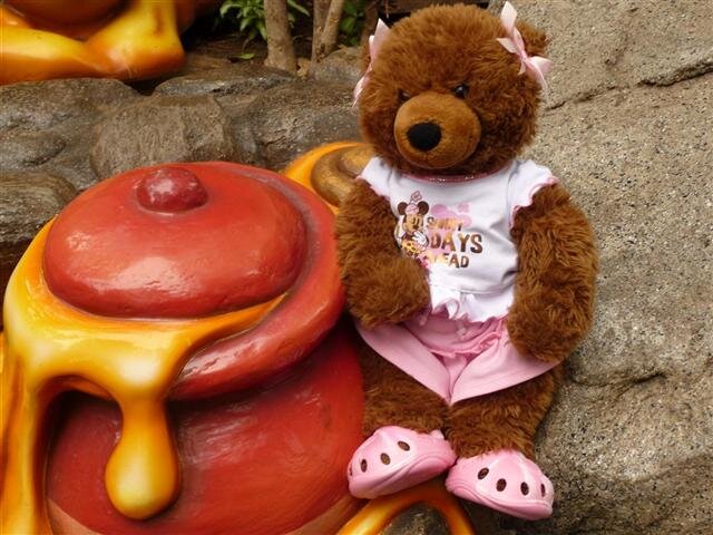 CalifiaBrown's profile picture. Traveling teddy bear. I love dressing in costumes and going on adventures. https://t.co/QY2maStftr Proud member of #TeddyBearScouts