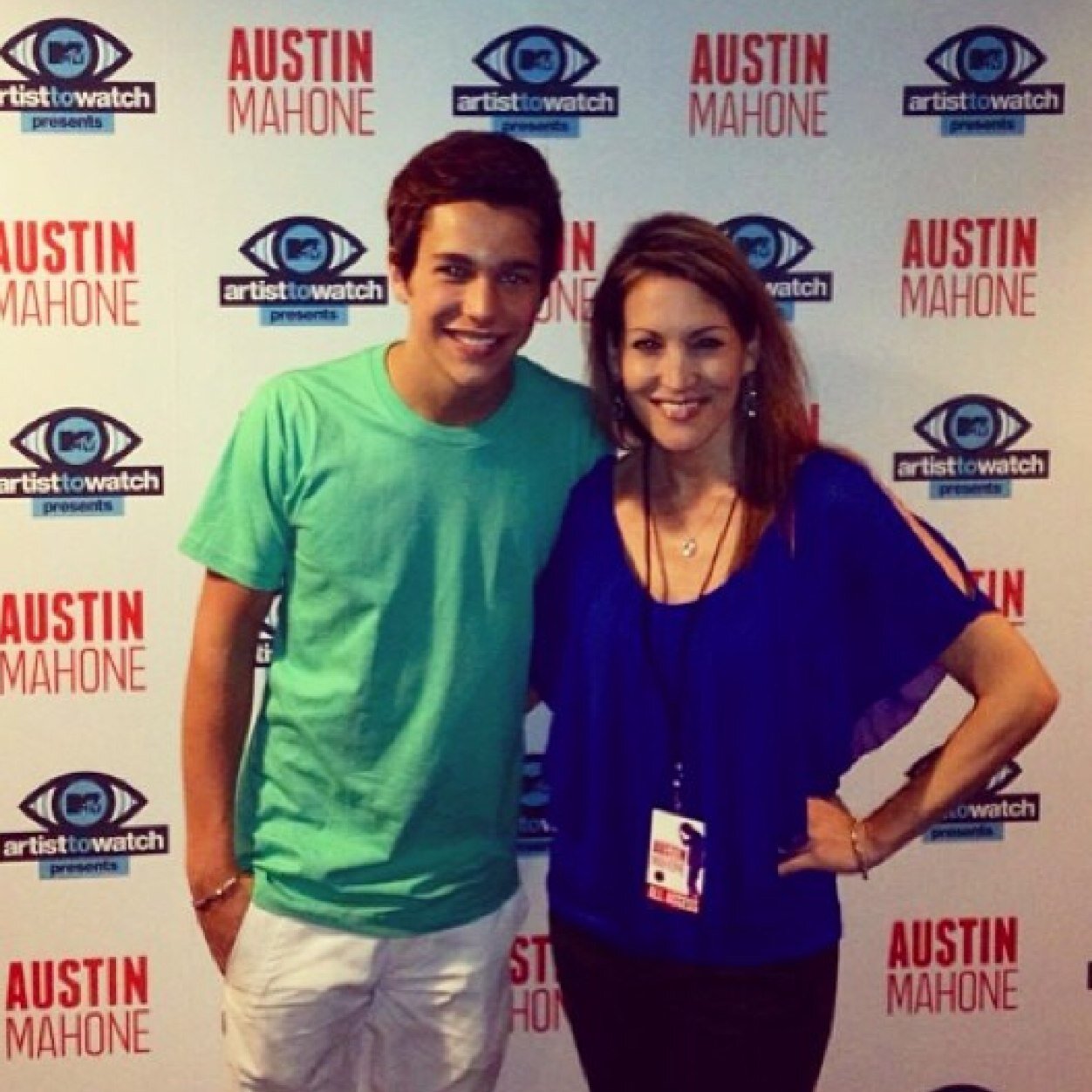 Went to Jingle Ball on 12/10/13❤️ #Logahomies #Mahomies http://t.co/W8KwozsrtA