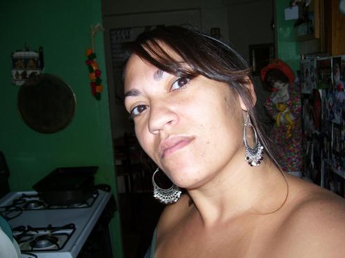 Born & Raised in BROOKLYN....LoVe my LiFe....GOD blessed me with a wonderful & loving husband ...and 3 wonderful kids ...Life is GooD!!!