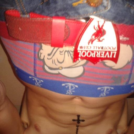 support Liverpool
love kebabs
love alcohol
listen to dubstep  
play footie