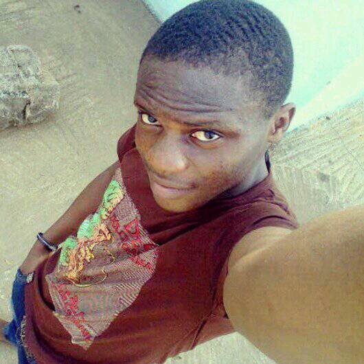 m a big fan of rihanna,love watching fc barcelona games.am a crazy guy with good sense of humour and shawtys love me;-)