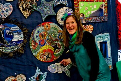 Im a local #artist specialising in #mosaics. I create + sell my own work + run #workshops helping others to create their own masterpieces.   shazswart@gmail.com