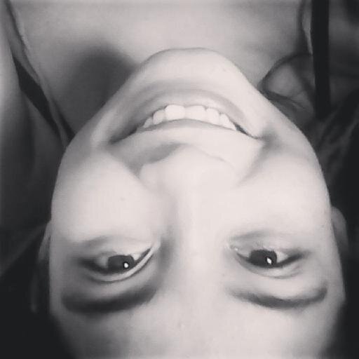 Chilena, me gusta el Kpop *-* ♥ y estudiante de obstetricia y puericultura, UTA c:, para dar un mejor servicio a la comunidad de mujeres y pequeños *-*