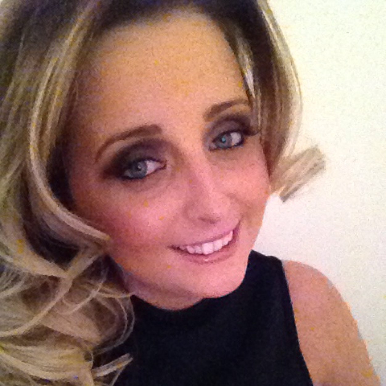 Baby_Toni89's profile picture. I ❤ NYC 
One day we will kick cancer #bethecure