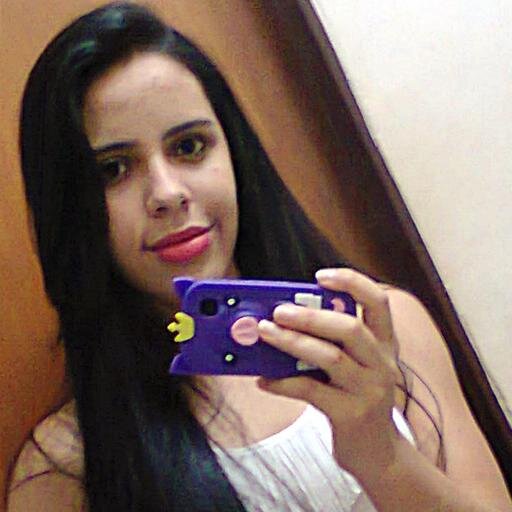 521lorena's profile picture. ♫Eles dizem que é impossível encontrar o amor 
Sem perder a razão,
Mas pra quem tem pensamento forte, 
O impossível é só questão de opinião♫