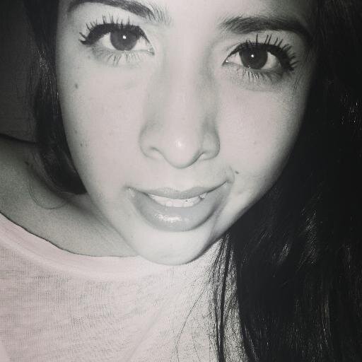 SEREMOS FELICES CUANDO ENTENDAMOS QUE LA FELICIDAD, NO ES UN FIN. SI NO UNA CONCECUENCIA & QUE CADA QUIEN DECIDE COMO SERLO. ;)