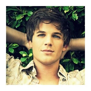 dawscn's profile picture. ❝where to, miss?❞ / son of Asteria / ❝to the stars.❞