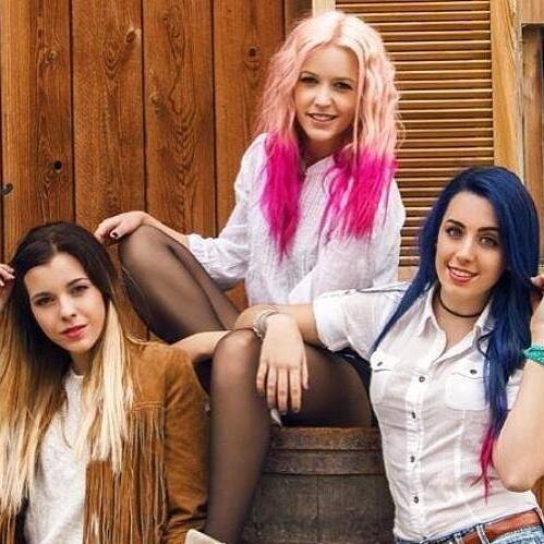Primeiro e Maior Fansite brasileiro da Girlband espanhola Sweet California formada por Sonia Gómez Alba Reig & Rocío Cabrera