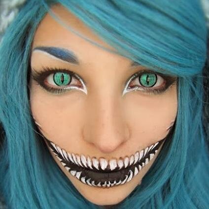 Luchadora pero a pesar de las derrotas sigo adelante. Si la vida es puta yo soy cabrona.