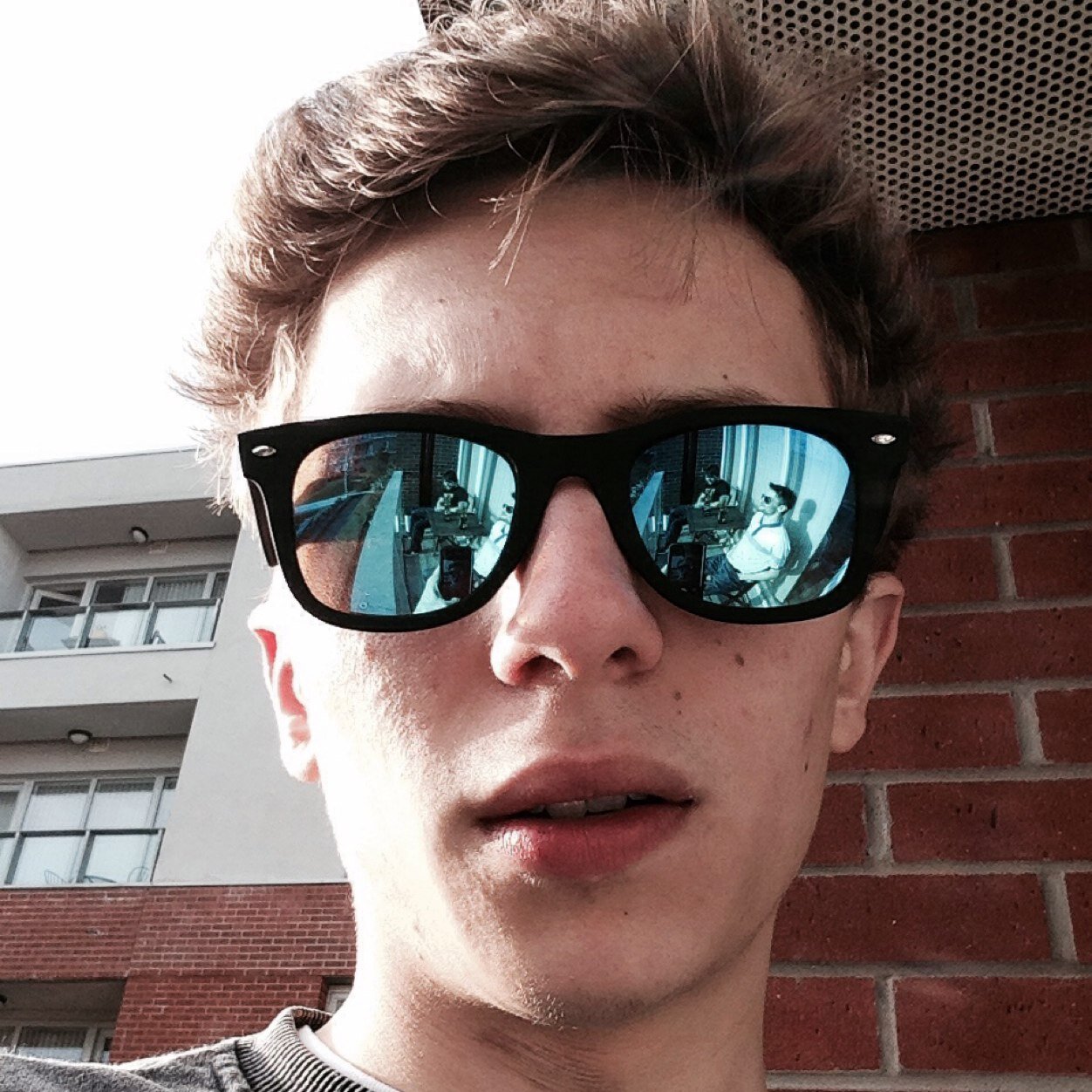 Well my name's Joe, I'm 18, go to Queen's University and I also like to play guitar