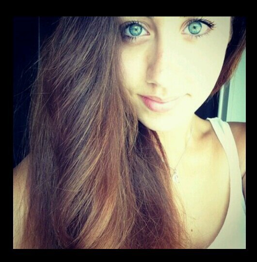 im Anna, im seventeen, im lazy and crave chocolate alot, im quite fond of that girl called jessie