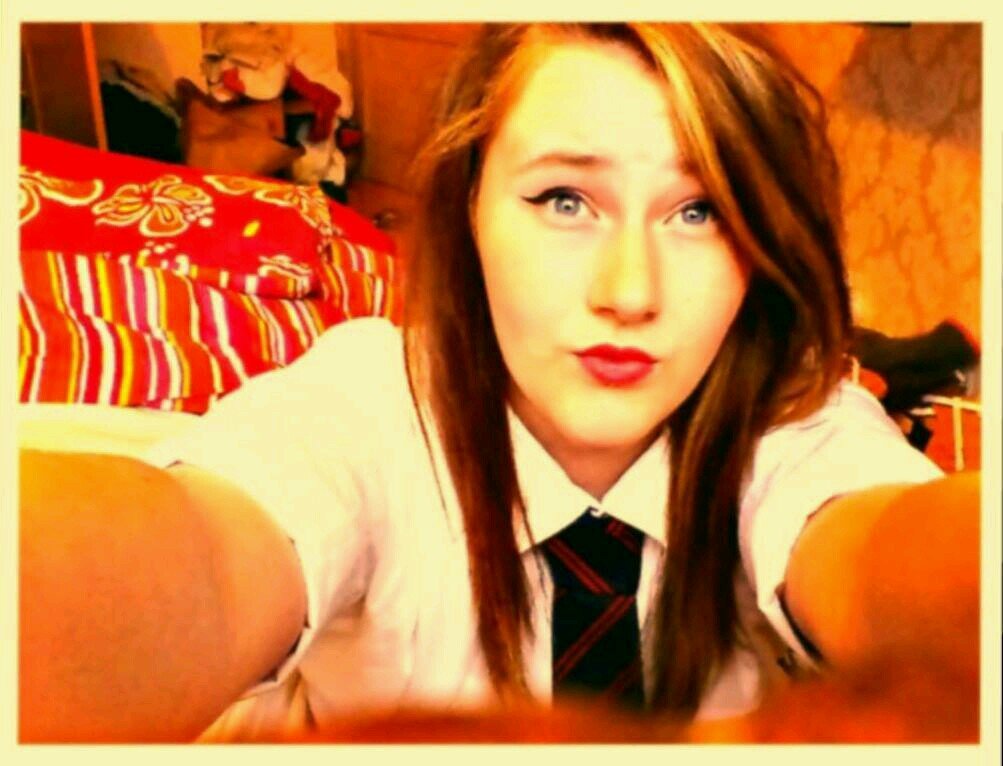 Emilyy_Sheehan's profile picture. Music: Hollywood Undead, Eminem and Ed Sheeran.