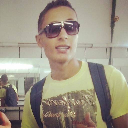 Ainda bem,que existe outro dia,outros sonhos,outras pessoas,outros risos,outras coisas!