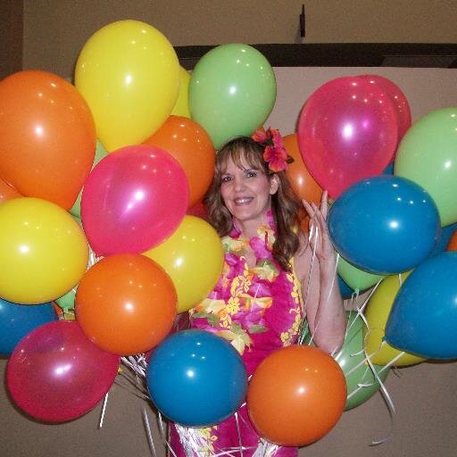 loraleah47's profile picture. 