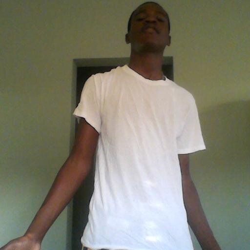 im the only OG that don't smoke weed i keap it 3huna,
and dont hit girls