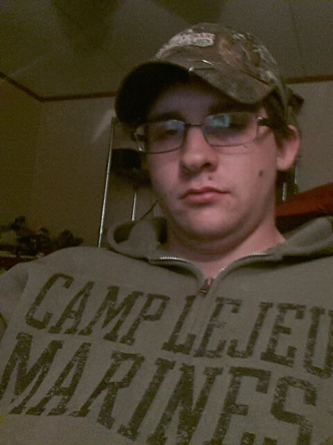 knucklebuster92's profile picture. 