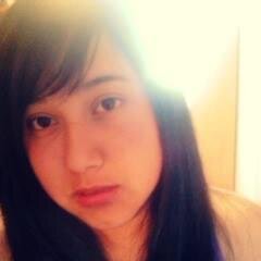 Me llamo Caty soy de chile escucho k-pop y no lo pienso dejar de escuchar bueno eso adiios
