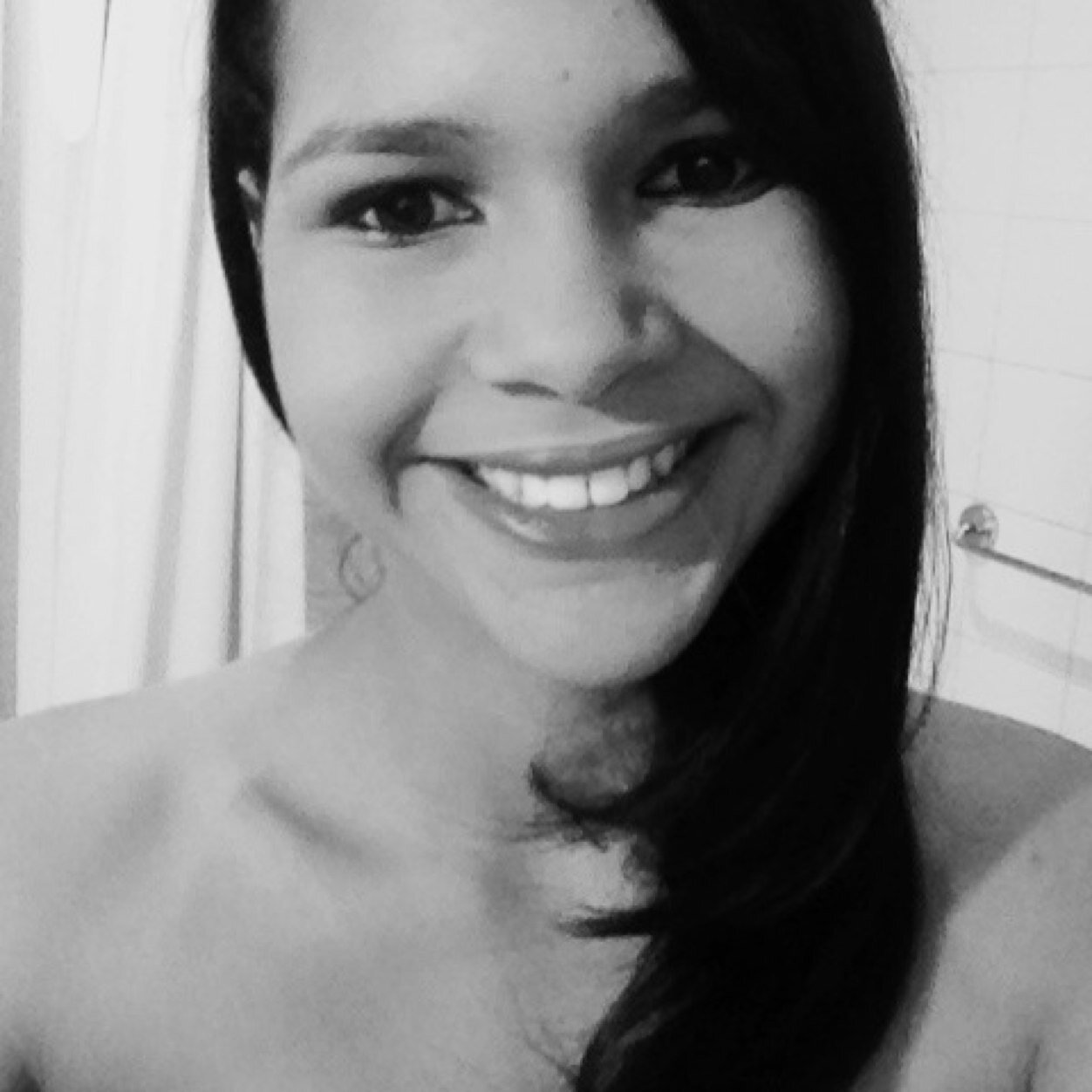 16 :D | Lana del Rey | Marina and the diamonds | Music lover | Mente a na, to que si \o/ | Single ready to mingle | Snapchat EmanuellaGomez