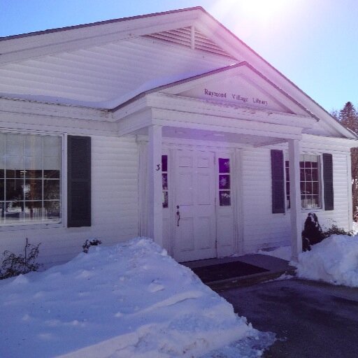 Public Library in Raymond Maine