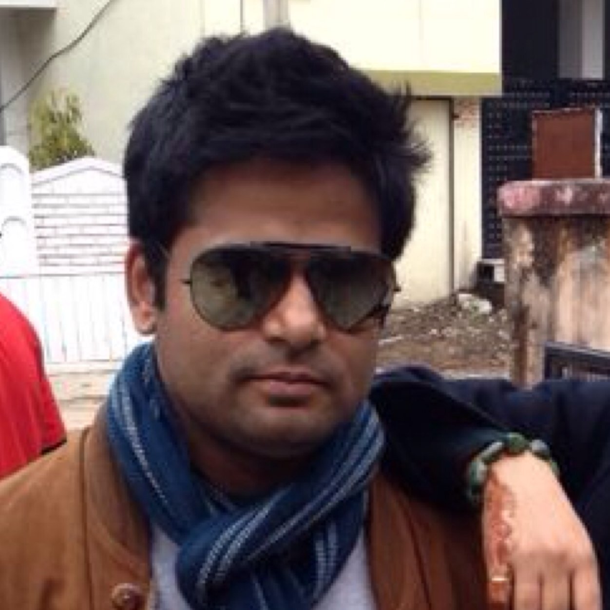 Network Security Engineer / Car Freak / Adrenaline Junkie / Wanna Be Bag Packer / Foody / Wildlife Photography
