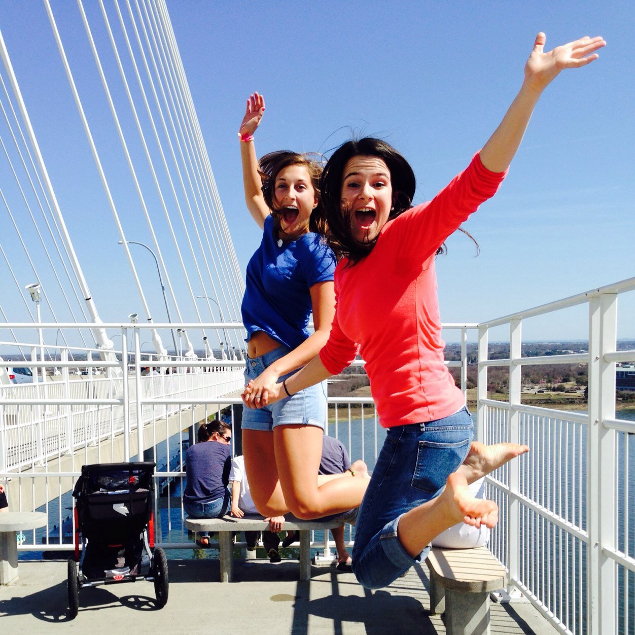 Nicole Osborne (Nic_Ozzy) Twitter