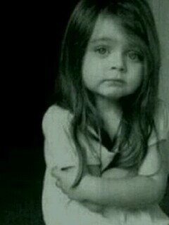 و هناكك روح تقطع قلبي لفراقها
 وتزيد مشاعري إشتياق لها في كل لحظہ# ربی آنس قبورا فاض بنا الشوووق ل ساگنیهها،،♥(=|