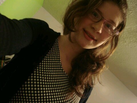 Now there's nothing to do but tear my voice apart and scream at the drunken moon. - Bulletproof love, Pierce The Veil