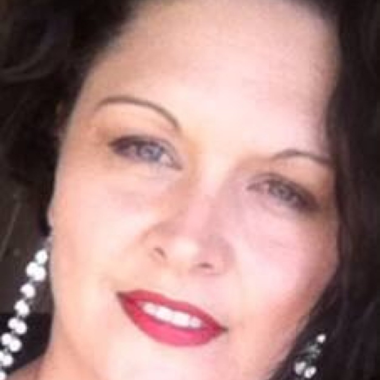Coach
Teacher
Intuitive
Designer
Entrepreneur 
Creator
Mother
Friend
Beautifier 
Inspirer