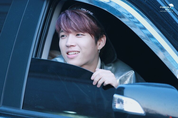แอคหลักอยู่นี่.  @smile_1610