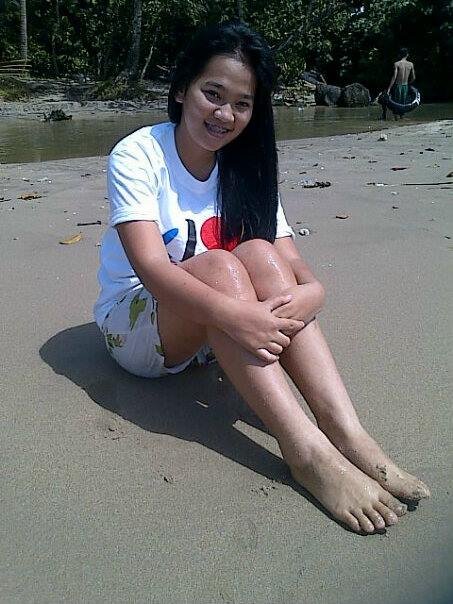 Follow instagram and find me on path Agiestya putry 13 Agustus