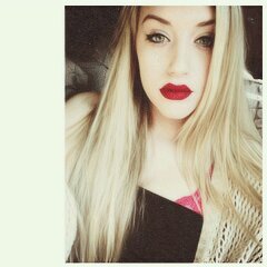 tell me when im famous and everybody knows me