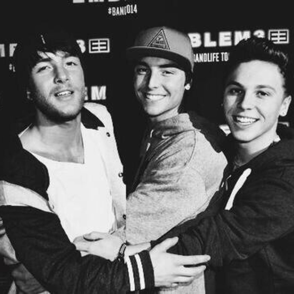 Roses are red, spagetti is too! Everyday i smile because keaton Wes and Drew! ❤️
       #Bandlife