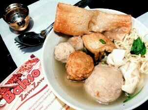 BAKSO Prasmanan dengan olahan kuah bercampur ZamZam. Makan BAKSO minumnya ZamZam ya hanya disini :9 CP: 08563291562 (wa/sms/telp)/2A8D6D1E