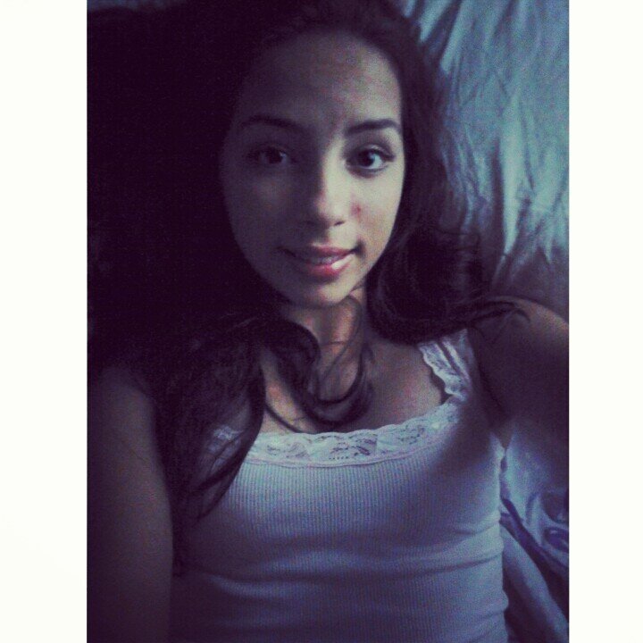 Talvez tenha sido por um olhar, talvez por um sorriso, talvez tenha sido por aquelas palavras ou talvez aquele instante contigo. Talvez um dia estaremos juntos
