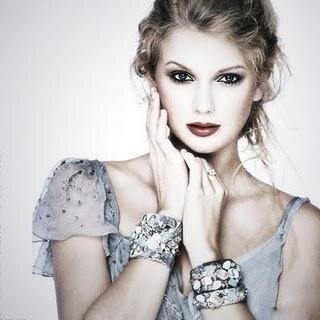 SwiftInStyle's profile picture. Swift InStyle