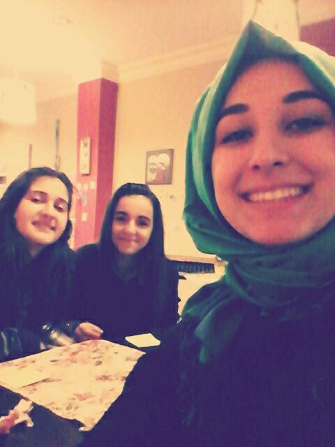 buraya yazı yazmaya useniyorum.