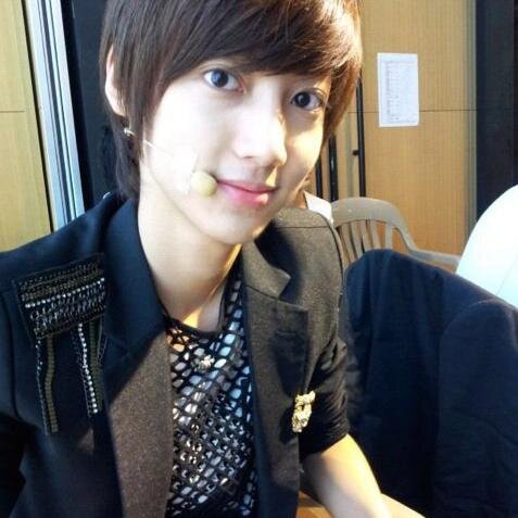 JoTwins_Pikachu's profile picture. Like us on Facebook https://t.co/Sfc9WFTSJQ . Please follow us.