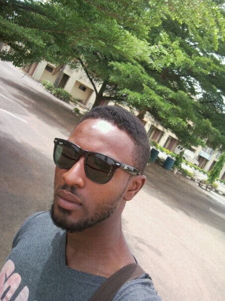 Samyspako's profile picture. Born fresh to survive