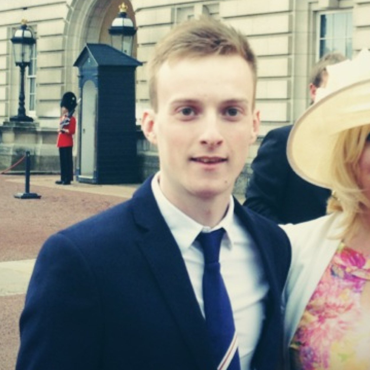 Unused account. @UniWestminster alumni. Follow my showbiz alter-ego: @AJBrinnand