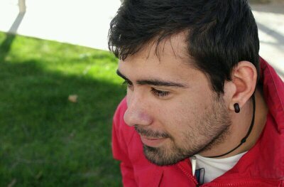 estoy super feliz de coger de la mano a la chica mas perfecta del mundo te quiero (L)