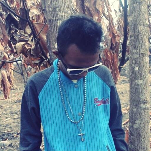DedekLade's profile picture. Rapper | Singger | Hip Hop | RnB | Beat maker | Mtr Family | Id Lade | 
New vidio clip-Janji : http://t.co/m2MwgGozsR