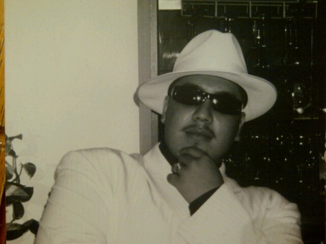 BBM 2335C66D Canadian forces de decendencia Guanaca! I do music also check out my cuz roby garcia: Nuvo Y Brugal on youtube