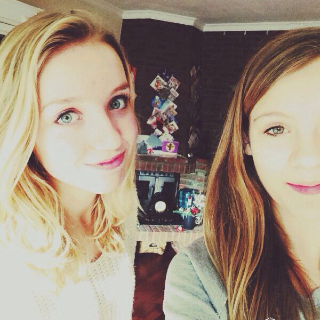 2VA griftland super!♥ liefie iloveyou ! #bavchicks xo suzanne / hee iloveyou #teamnashandcam x laura / Belieber!        never give up♥