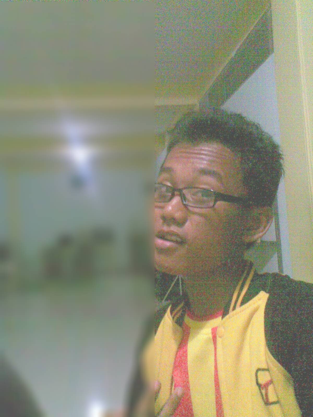 orang paling ganteng seDunia ,(kata.ne ibuk.ku)