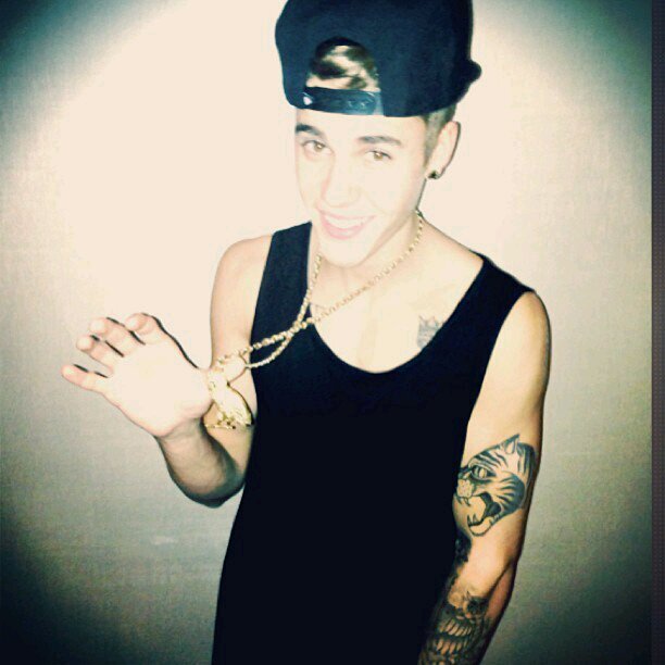 I love you @justinbieber  I will always be a belieber no matter. What you do you do well are my life  my everything Ilysm...German belieber ♥ ♥