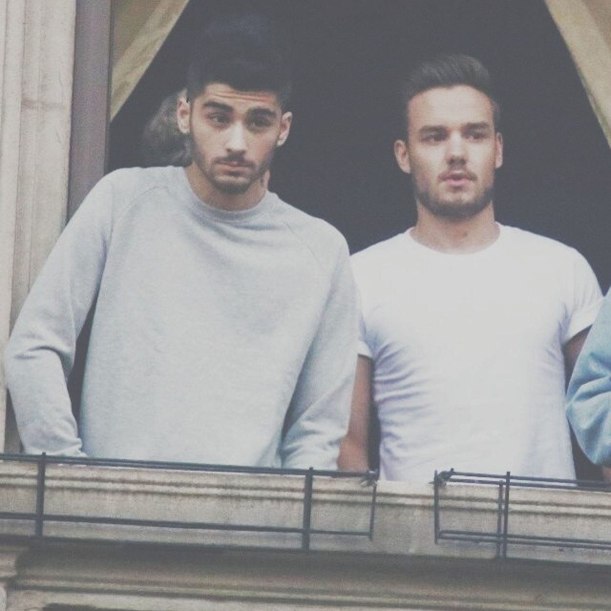 this is spam and free follow account brought to you by @sshziam .please follow @zaynmalik bc he deserve 13m