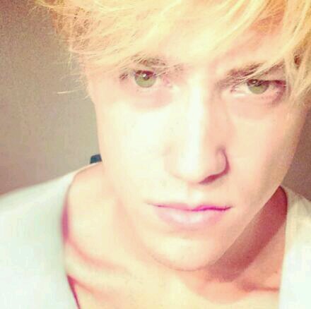 «Carlos Perez Marco» Follow me in @MariaMartinezPC //Tribute/Nephilim/Auryner/Guerrera/James Arthur/Joshiffer/Bromera/Pura/TMI/THG//