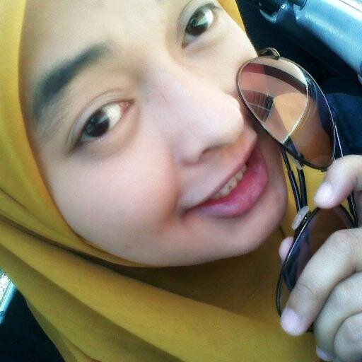 farah_knf's profile picture. 