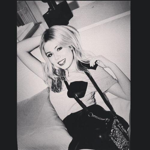 fakebitxh's profile picture. mama is here! {92+}