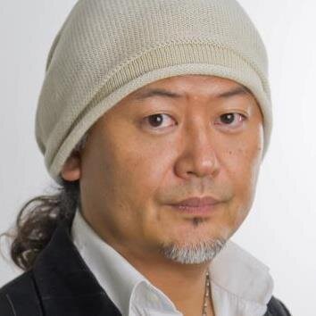 歯医者家系の三代目の次男として生まれる。 
審美歯科専門なかむら歯科クリニック院長。